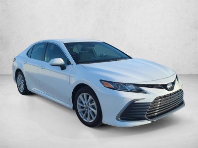 2024 Toyota Camry LE Auto (SE)