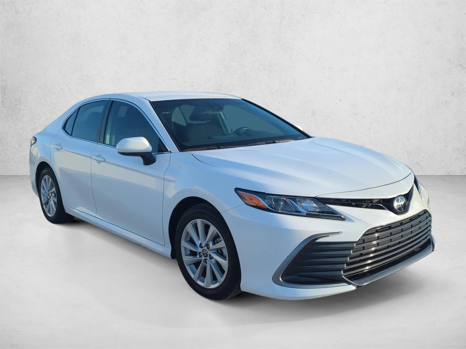 2024 Toyota Camry LE Auto (SE)