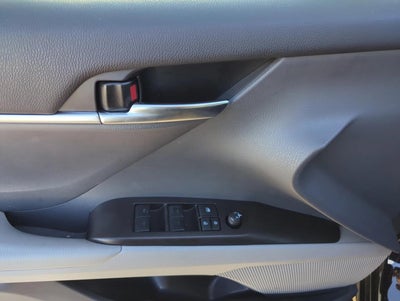 2024 Toyota Camry LE Auto (SE)