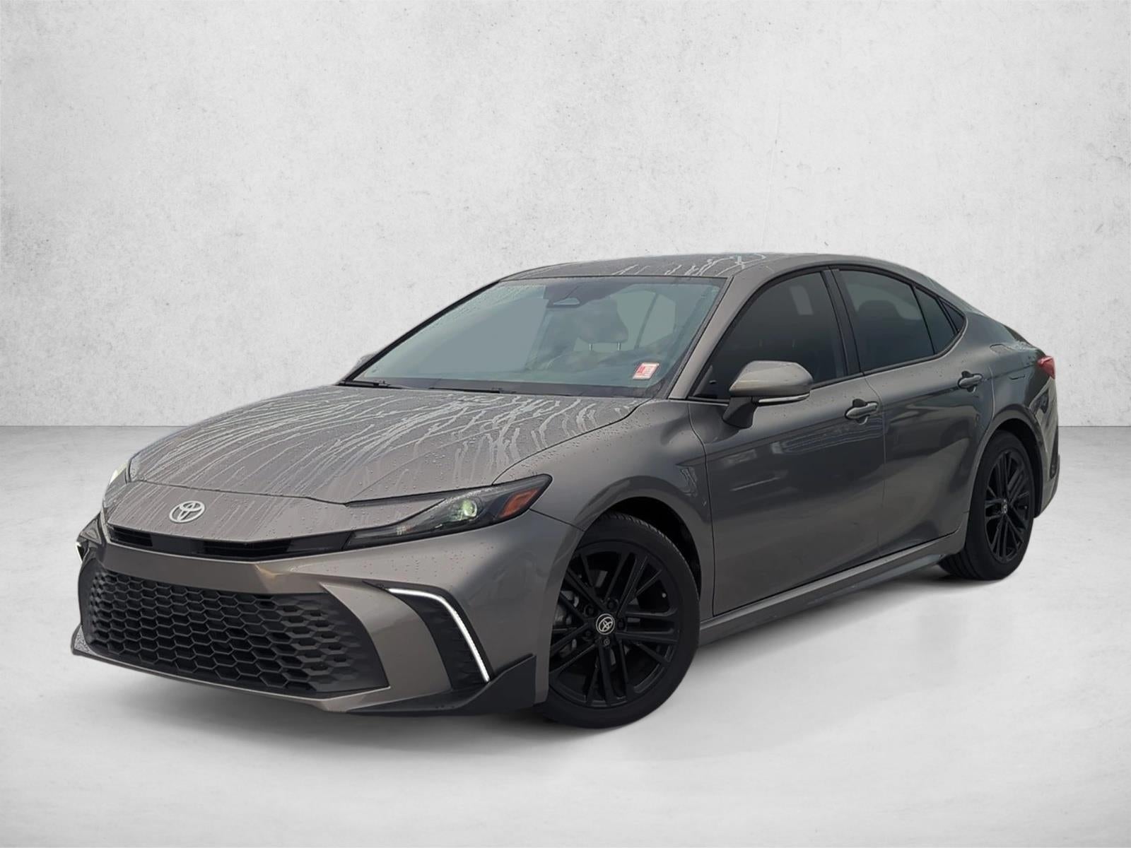 2025 Toyota Camry SE (Natl)