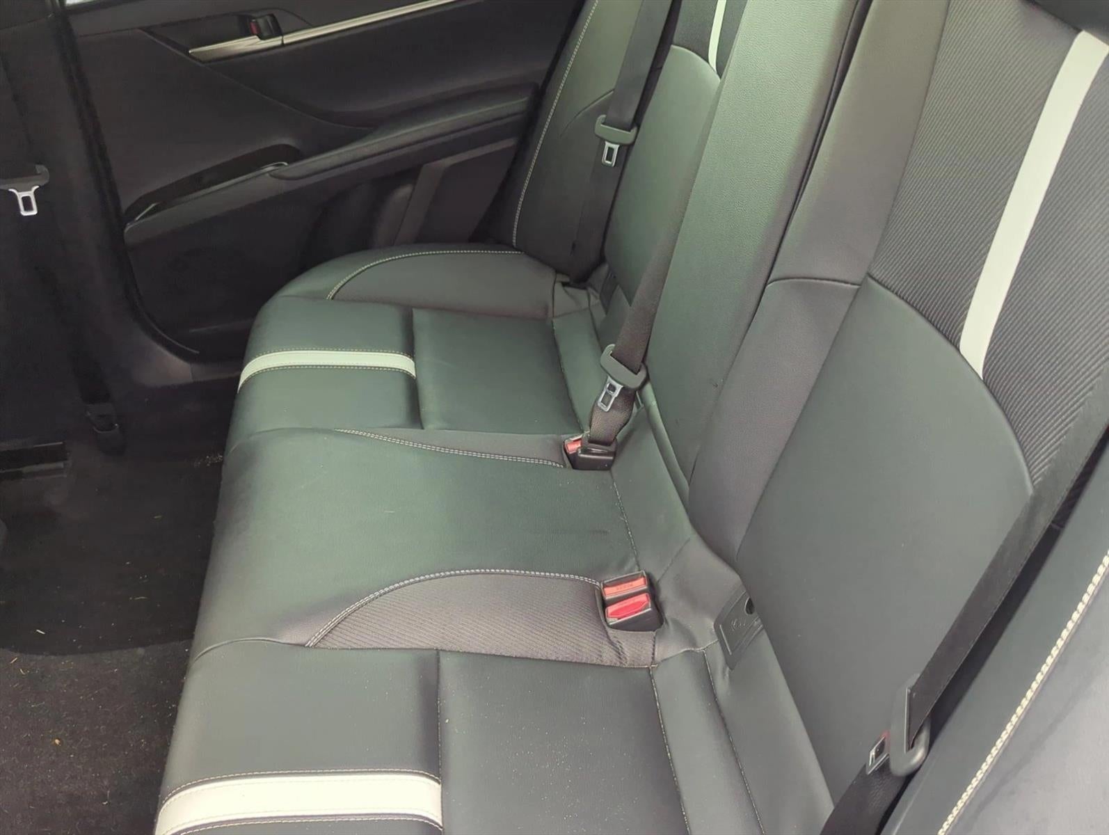 2025 Toyota Camry SE (Natl)