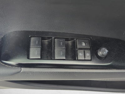 2025 Toyota Camry SE (Natl)