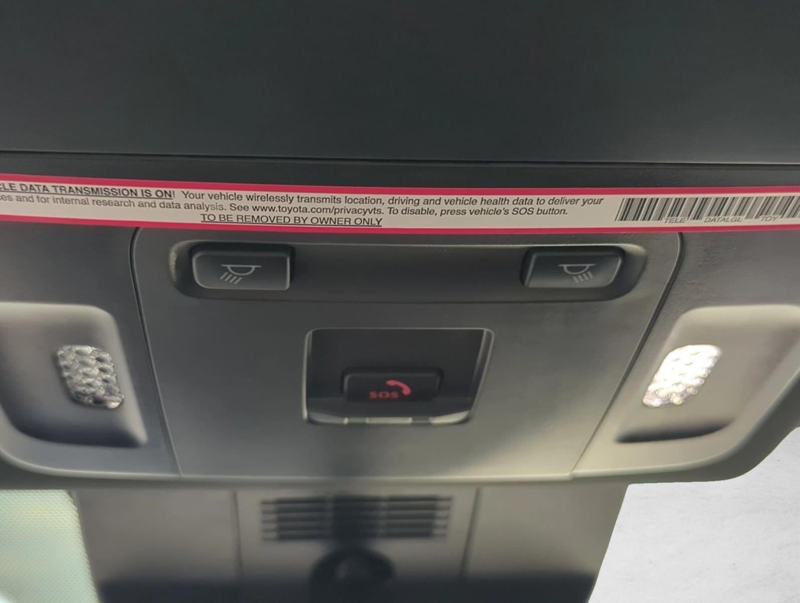 2025 Toyota Camry SE (Natl)