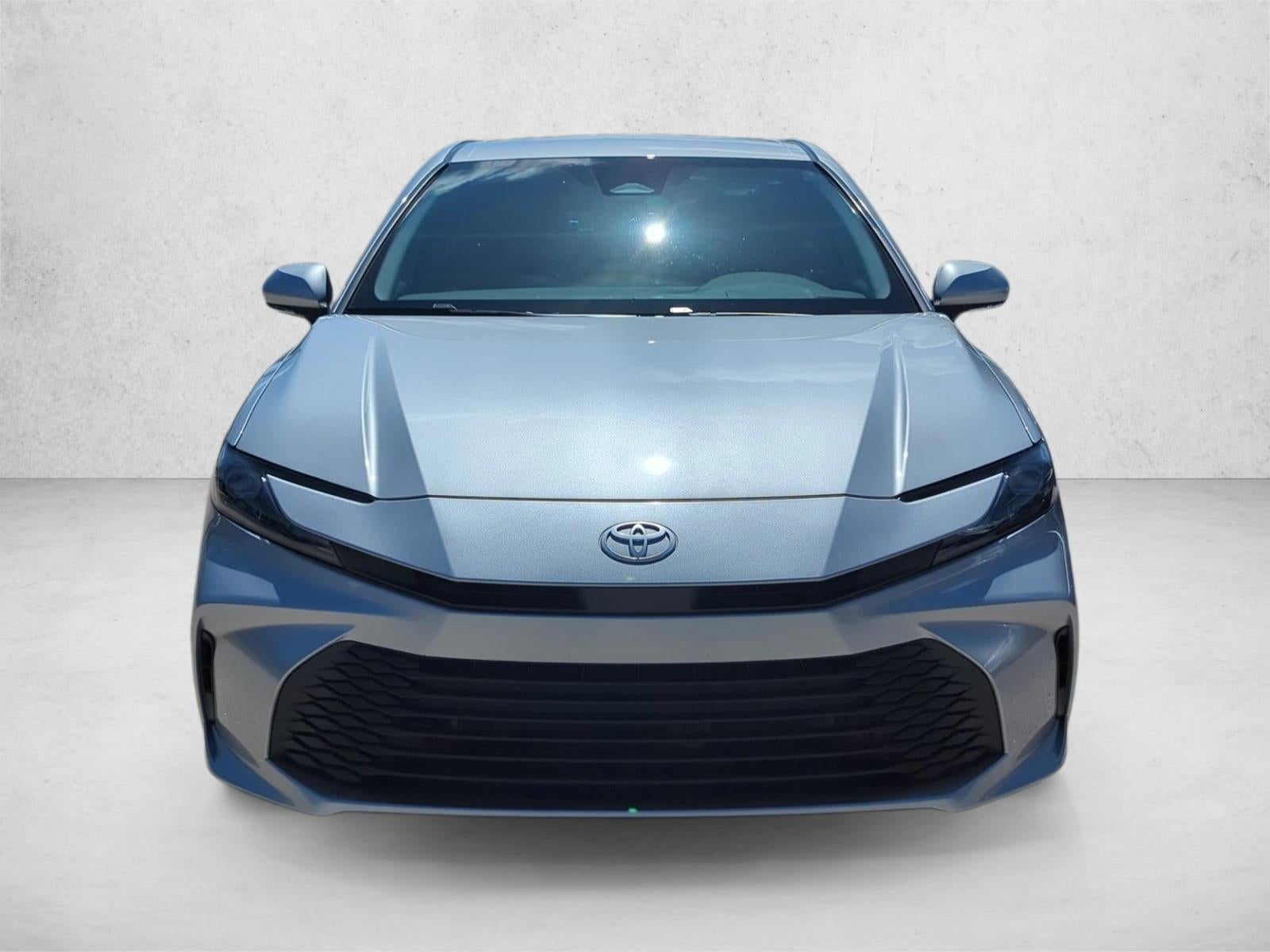 2025 Toyota Camry LE (Natl)