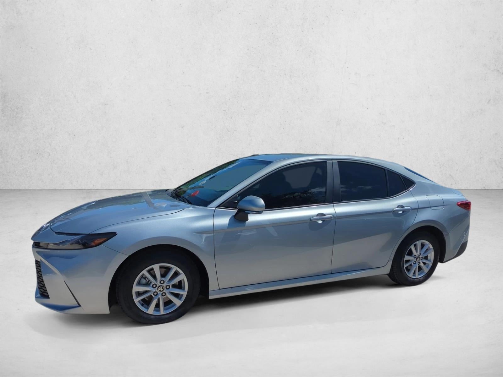 2025 Toyota Camry LE (Natl)