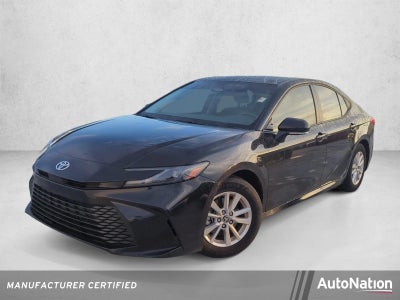 2025 Toyota Camry LE (SE)