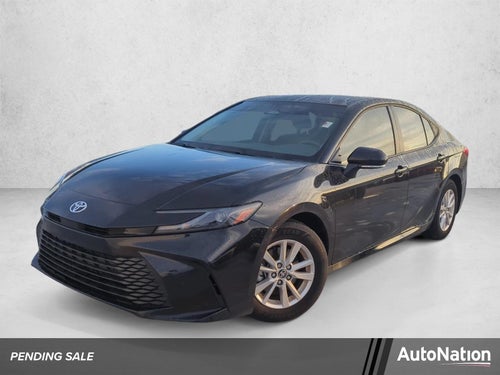 2025 Toyota Camry LE (SE)