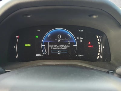 2025 Toyota Camry LE (SE)