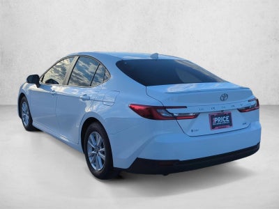 2025 Toyota Camry LE (SE)