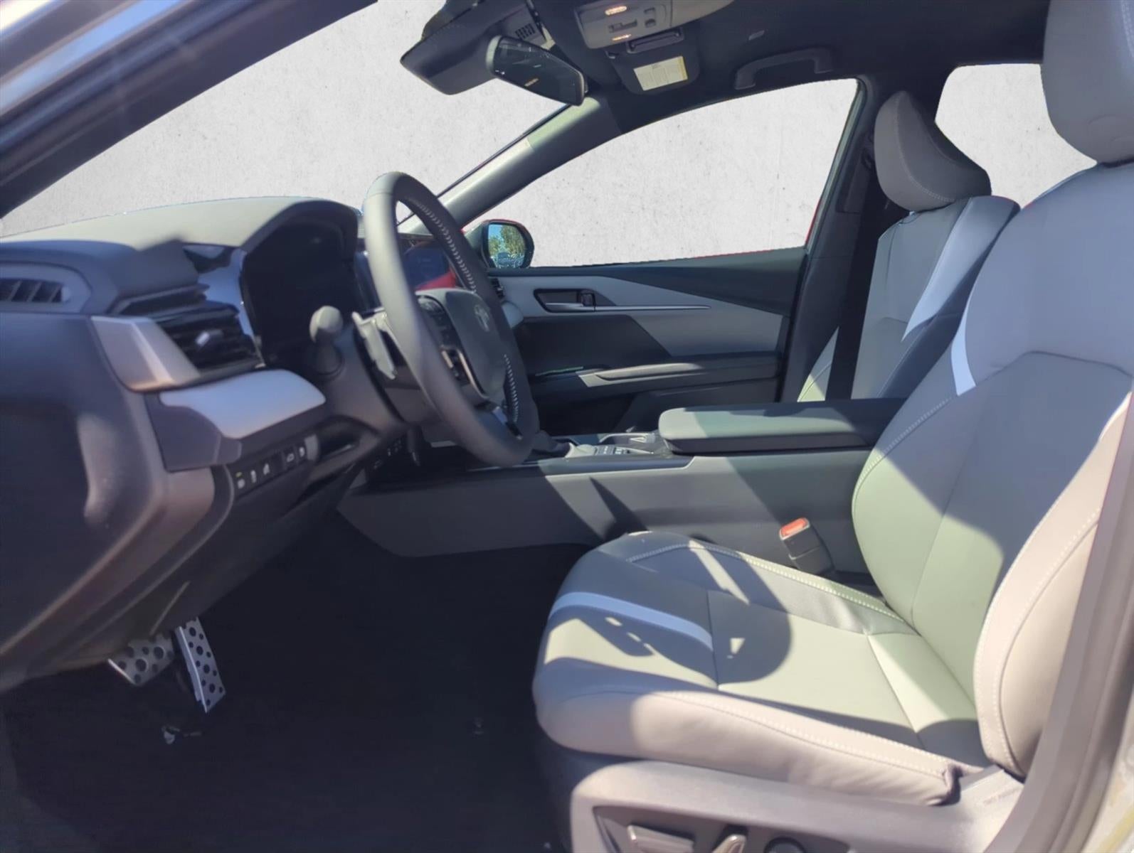 2026 Toyota Camry SE (SE)