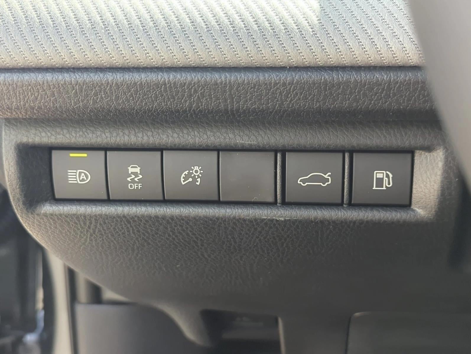 2026 Toyota Camry SE (SE)