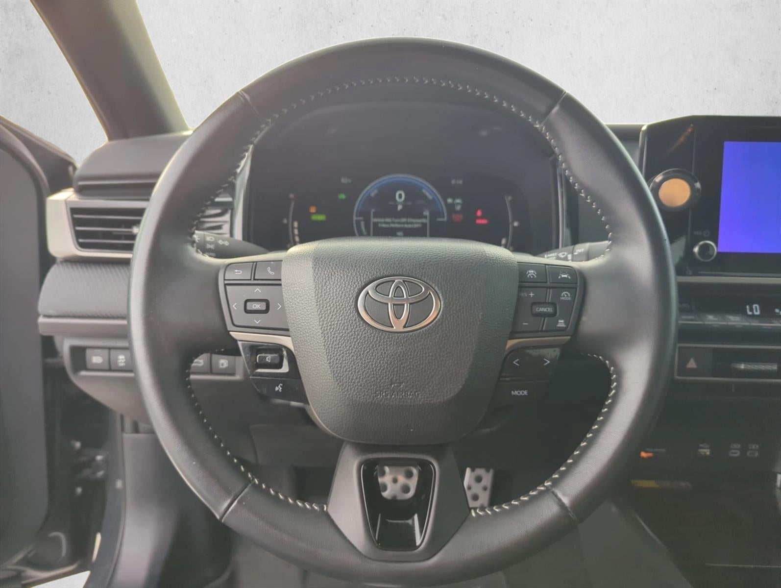 2025 Toyota Camry SE (Natl)