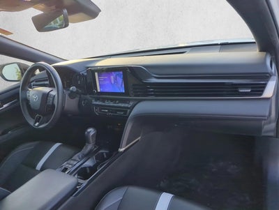 2025 Toyota Camry SE (Natl)