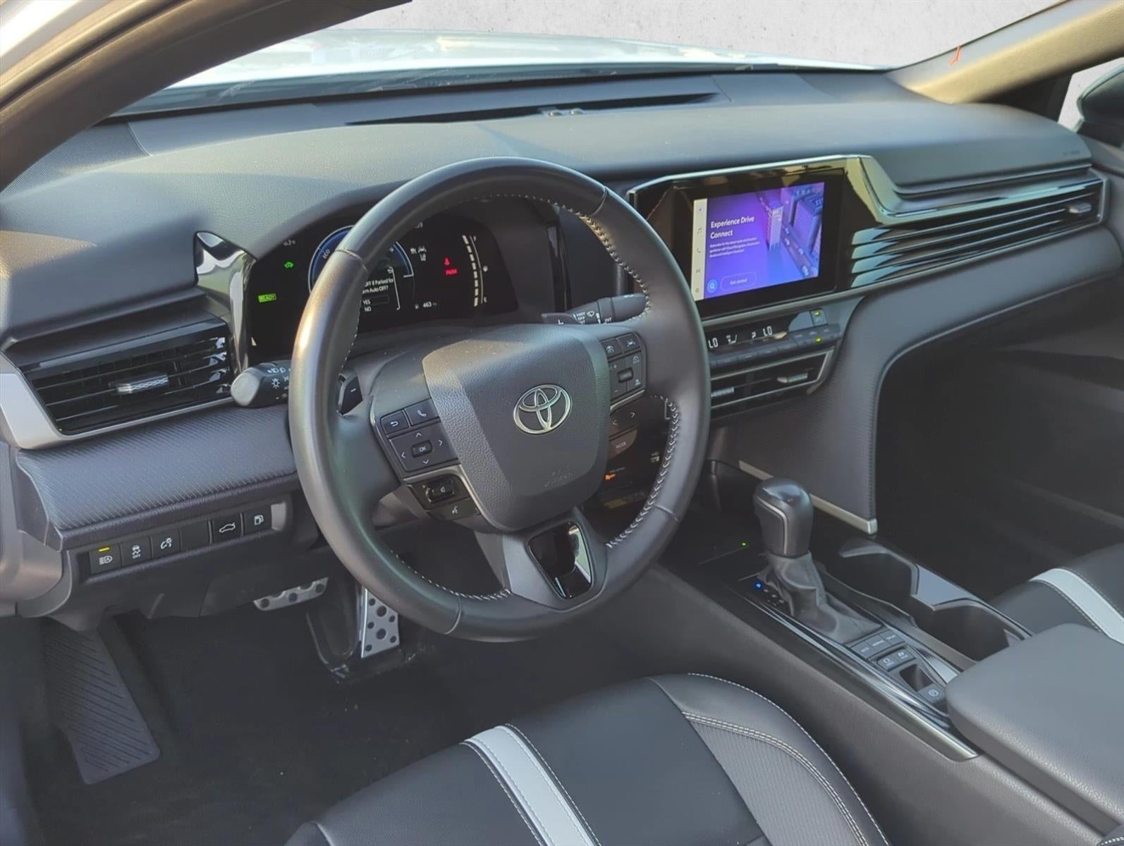 2025 Toyota Camry SE (Natl)