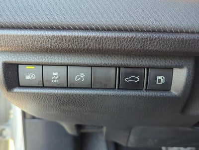 2025 Toyota Camry SE (Natl)