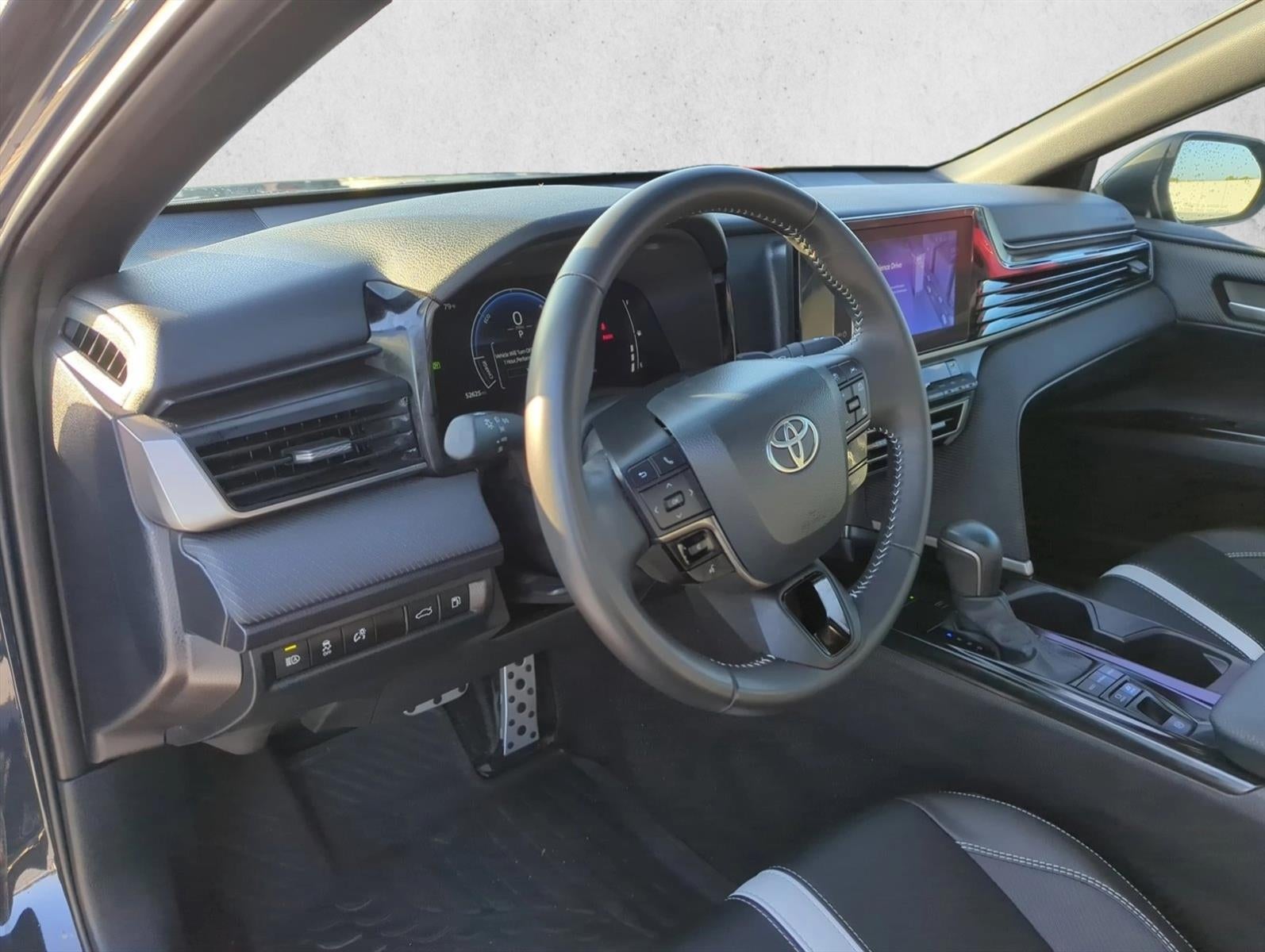 2025 Toyota Camry SE (Natl)