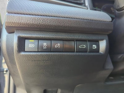 2025 Toyota Camry SE (Natl)
