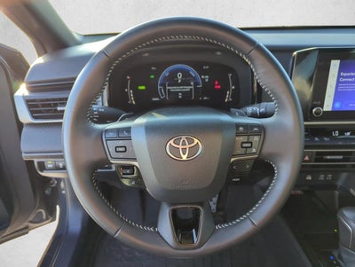 2025 Toyota Camry SE (Natl)