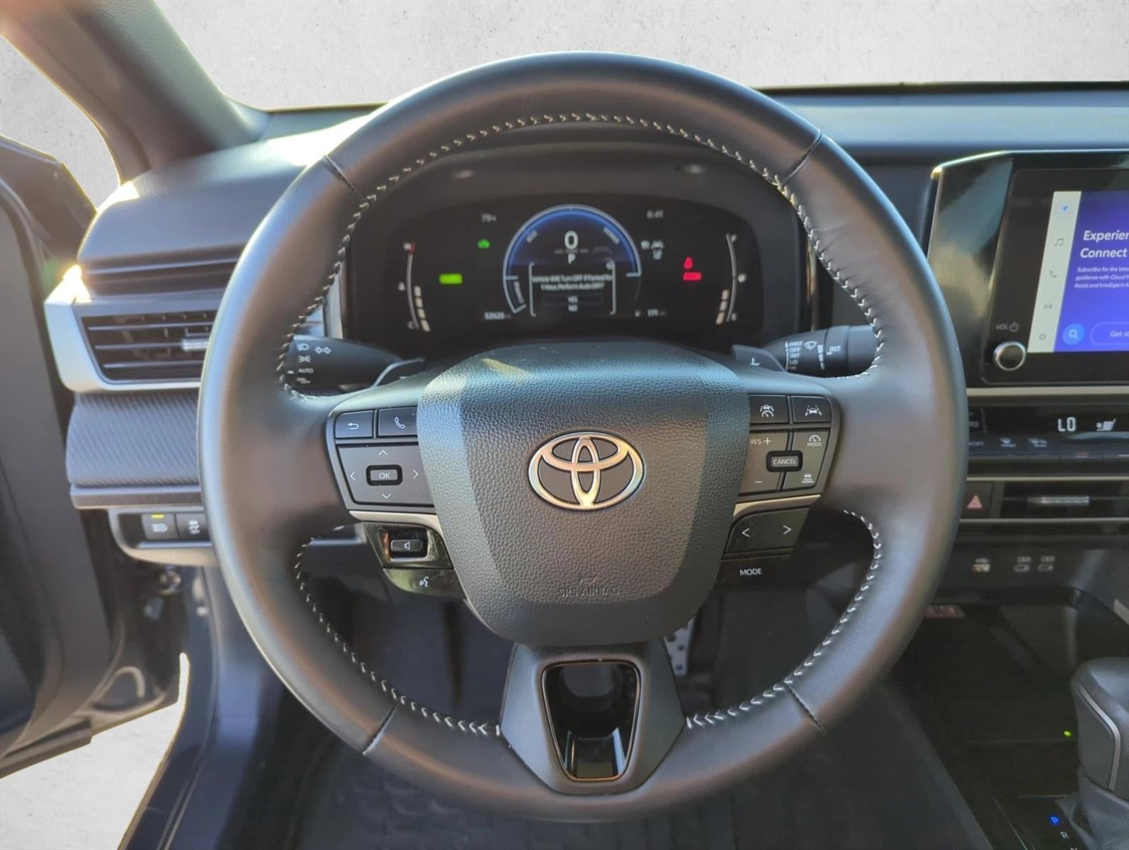 2025 Toyota Camry SE (Natl)