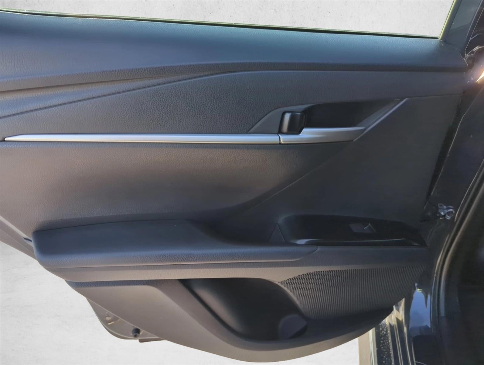 2025 Toyota Camry SE (Natl)