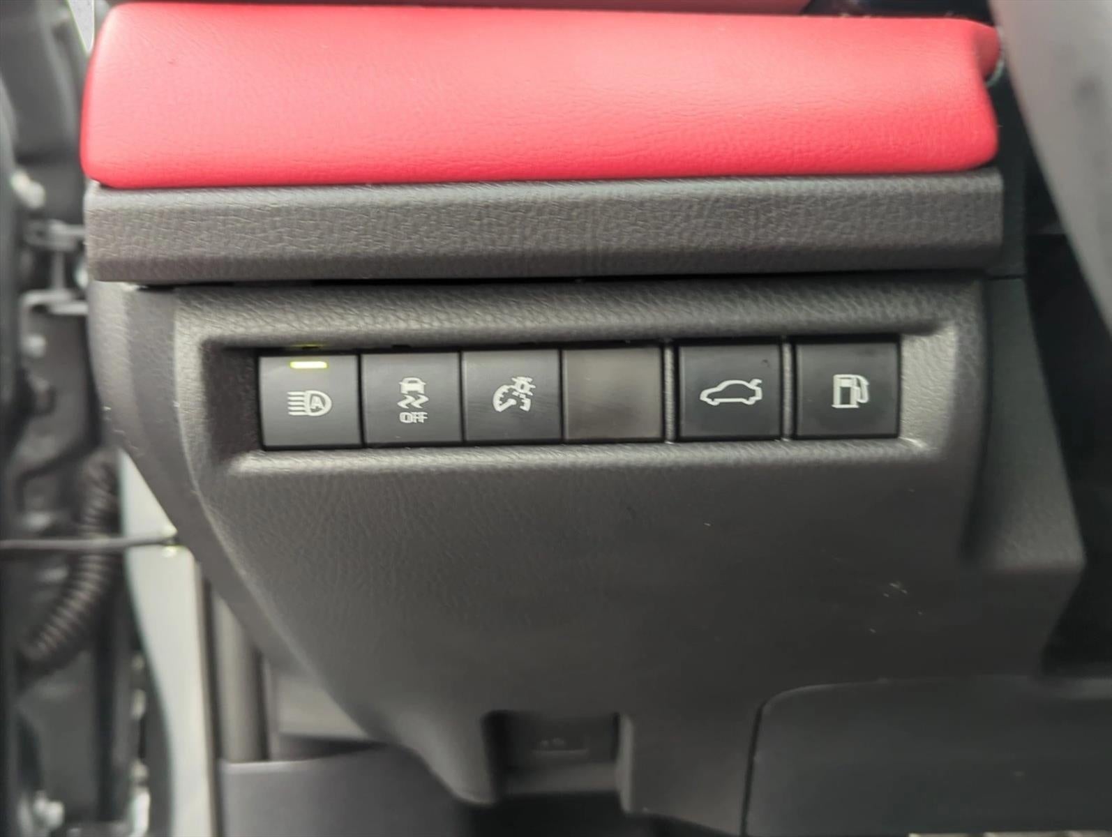 2026 Toyota Camry XSE (Natl)