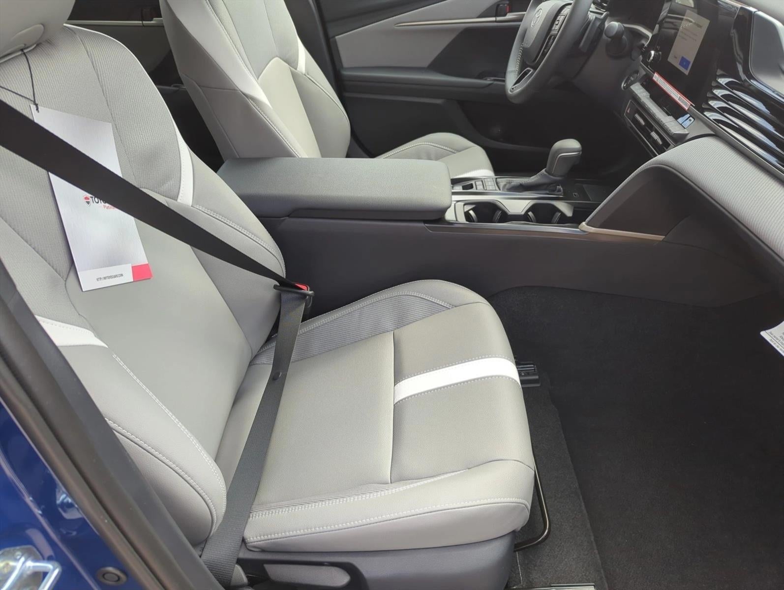 2026 Toyota Camry SE (SE)