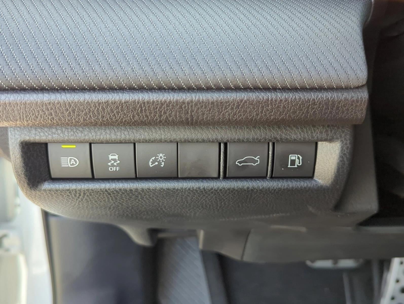 2026 Toyota Camry SE (SE)