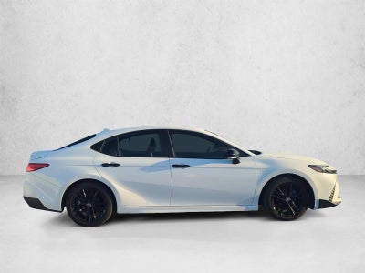 2025 Toyota Camry SE (Natl)