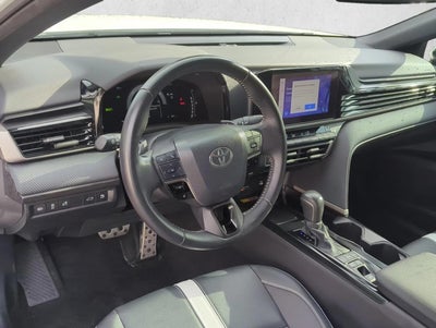 2025 Toyota Camry SE (Natl)