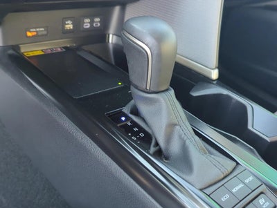 2025 Toyota Camry SE (Natl)