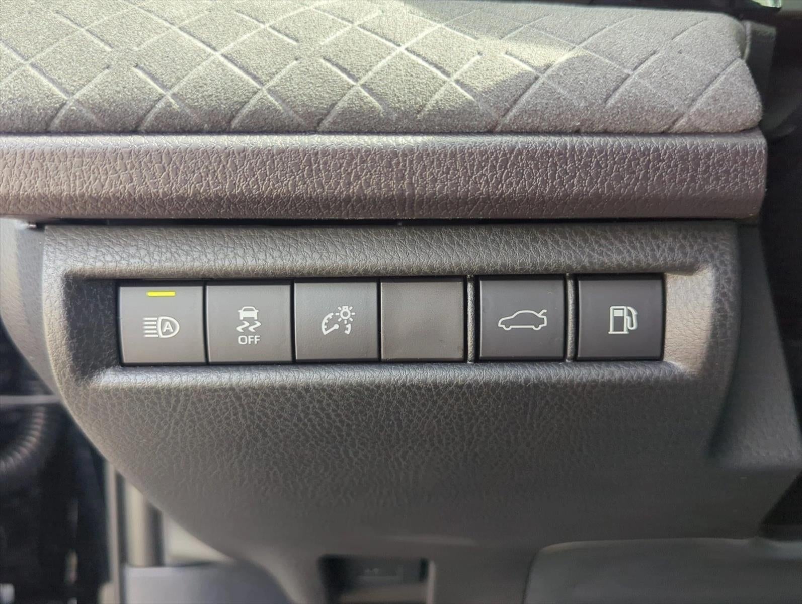 2026 Toyota Camry XLE (SE)