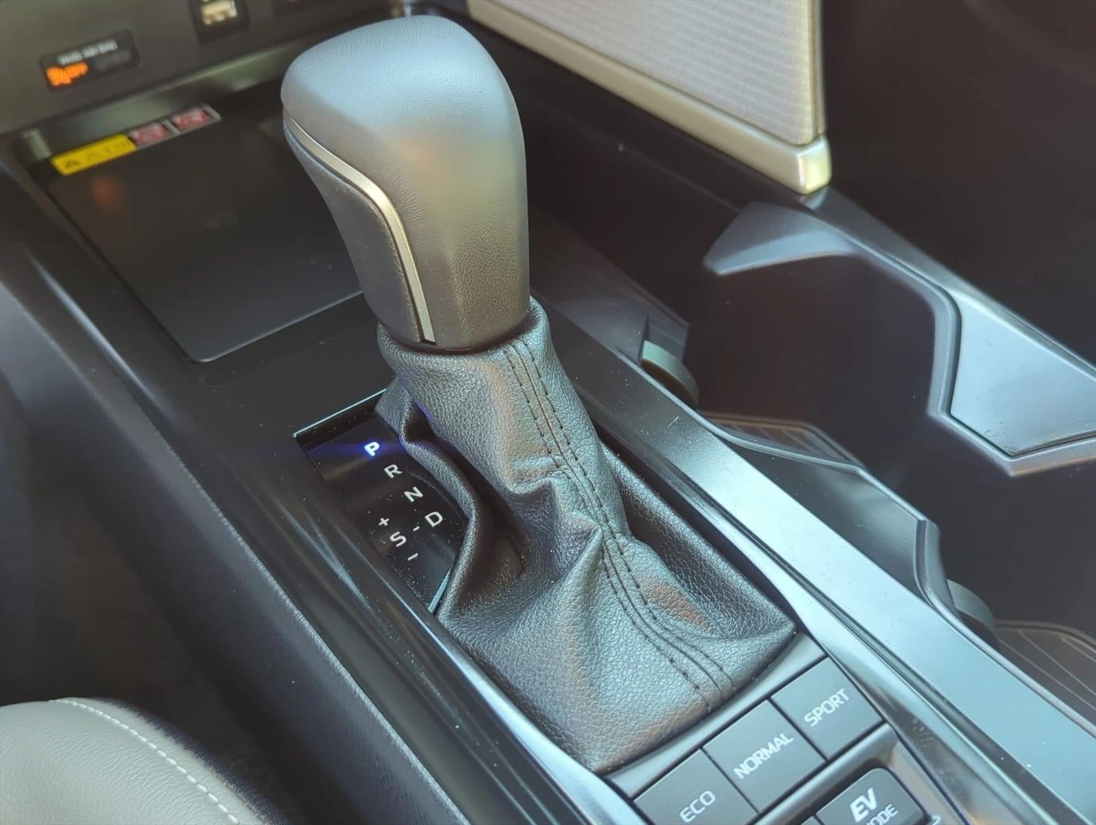 2026 Toyota Camry SE (SE)