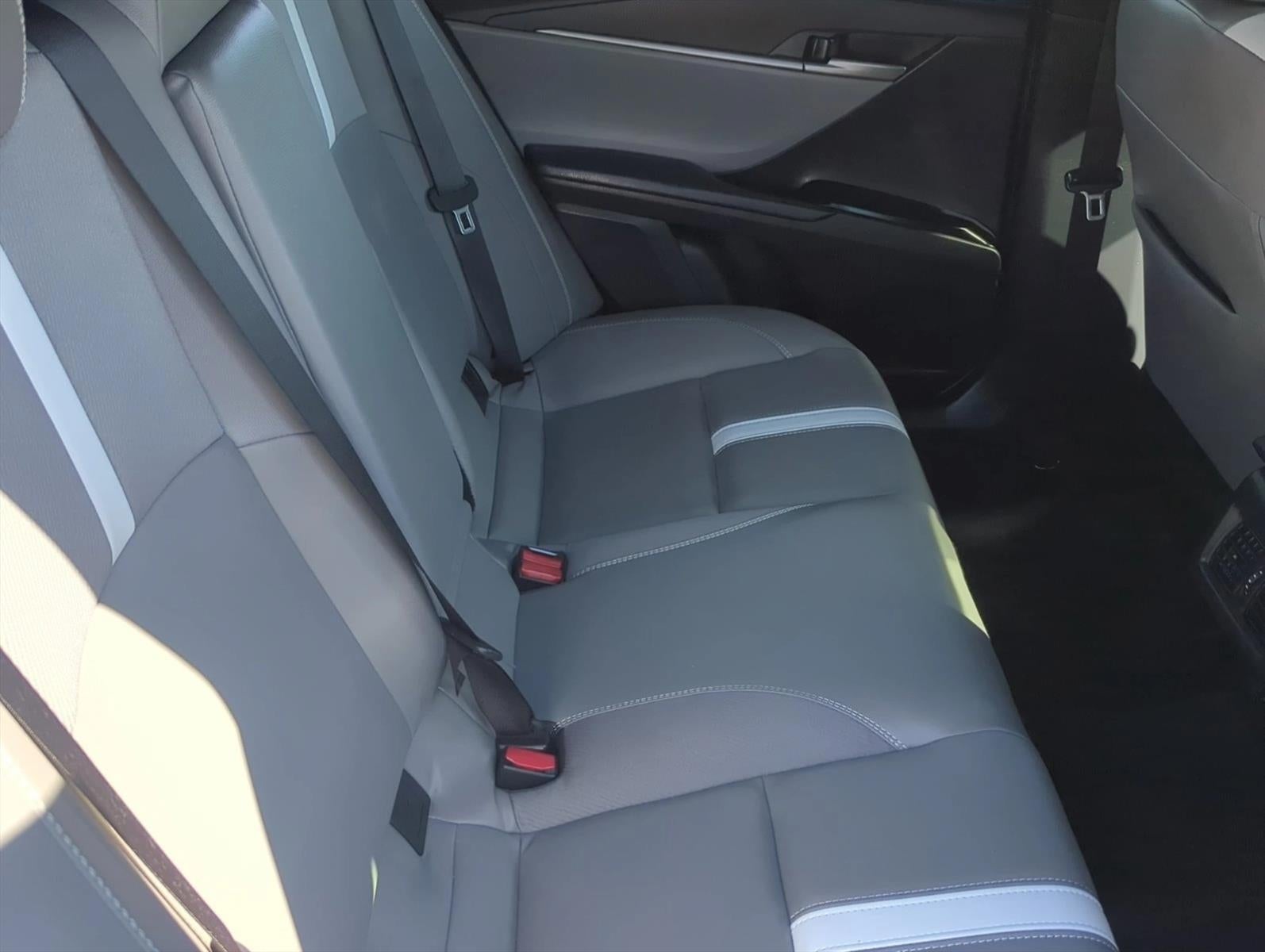 2026 Toyota Camry SE (SE)