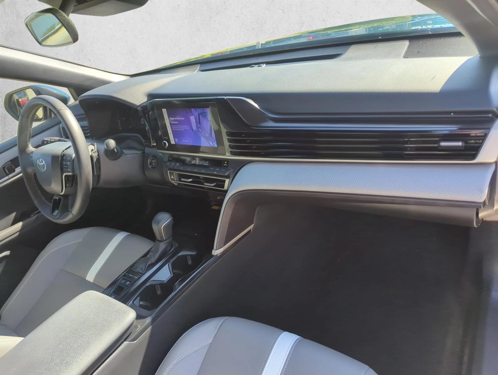 2026 Toyota Camry SE (SE)
