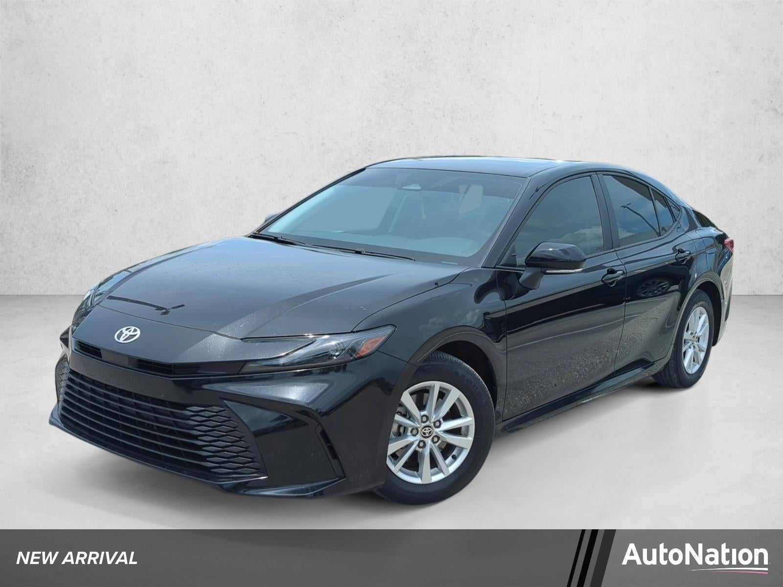 2025 Toyota Camry LE (Natl)