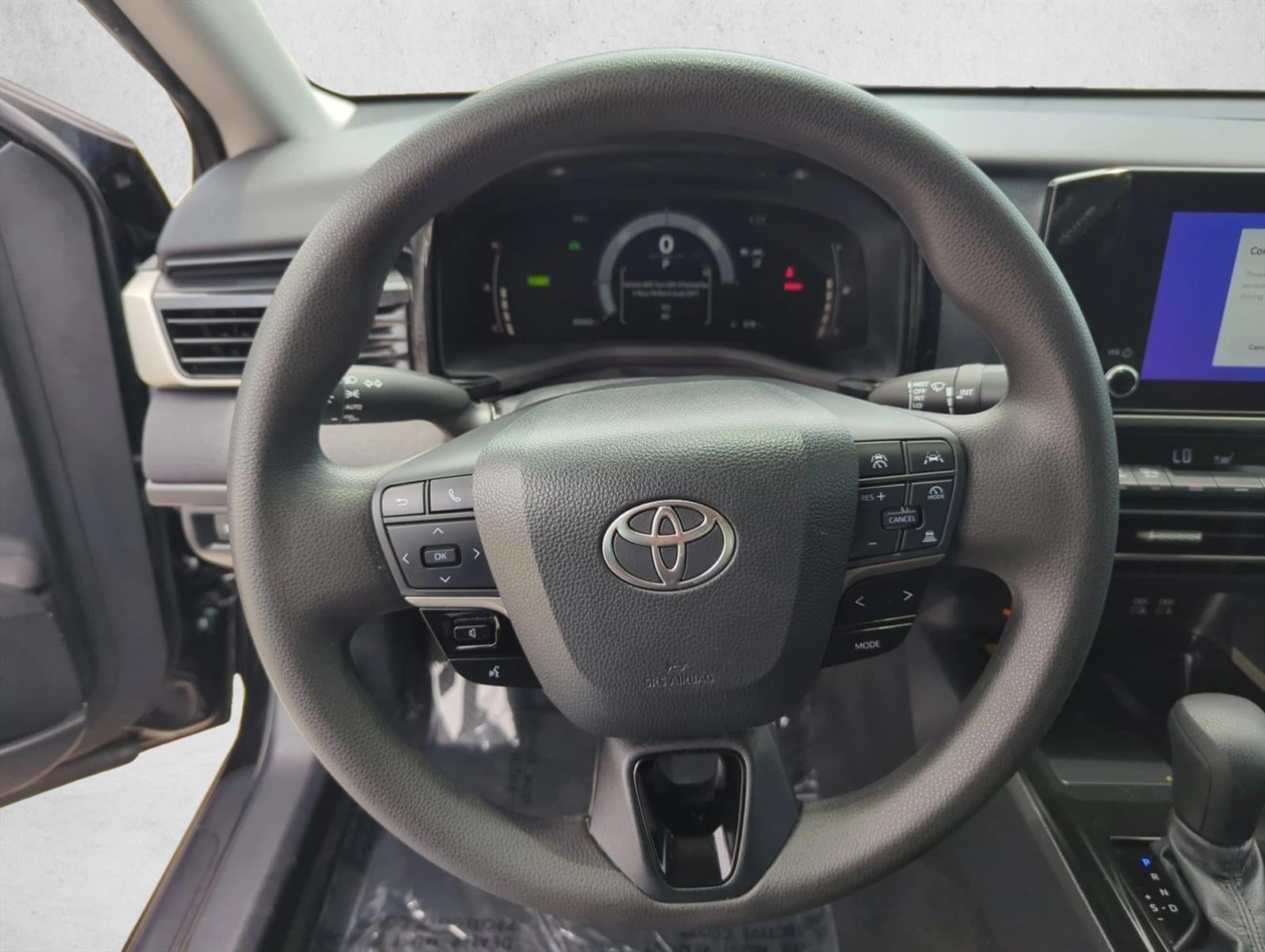 2025 Toyota Camry LE (Natl)
