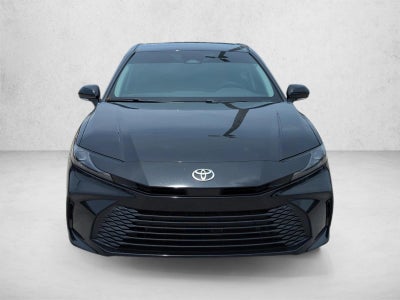 2025 Toyota Camry LE (Natl)