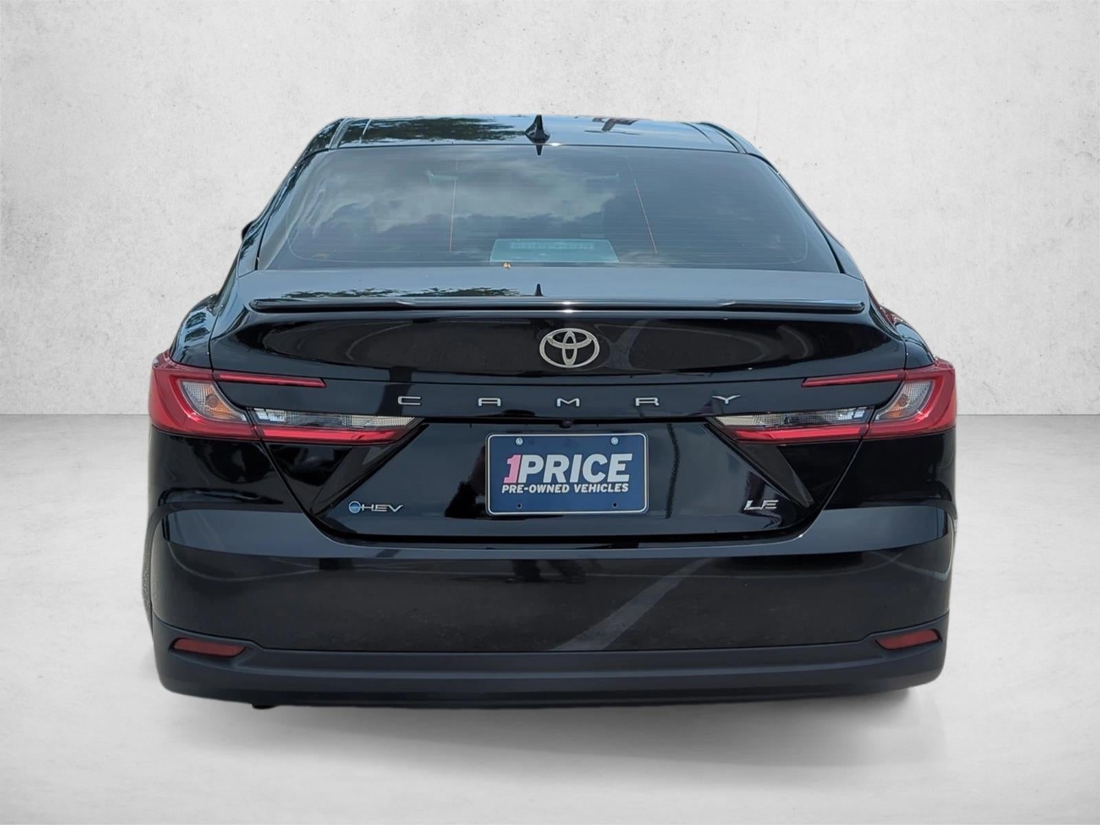 2025 Toyota Camry LE (Natl)