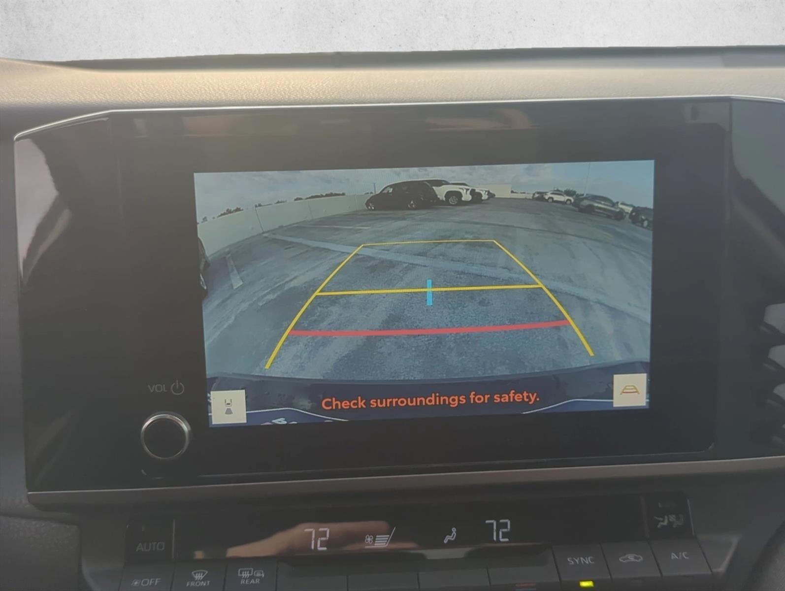 2025 Toyota Camry LE (SE)