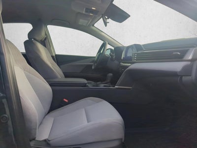 2025 Toyota Camry LE (SE)
