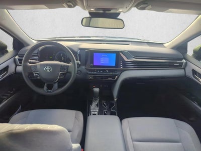 2025 Toyota Camry LE (SE)