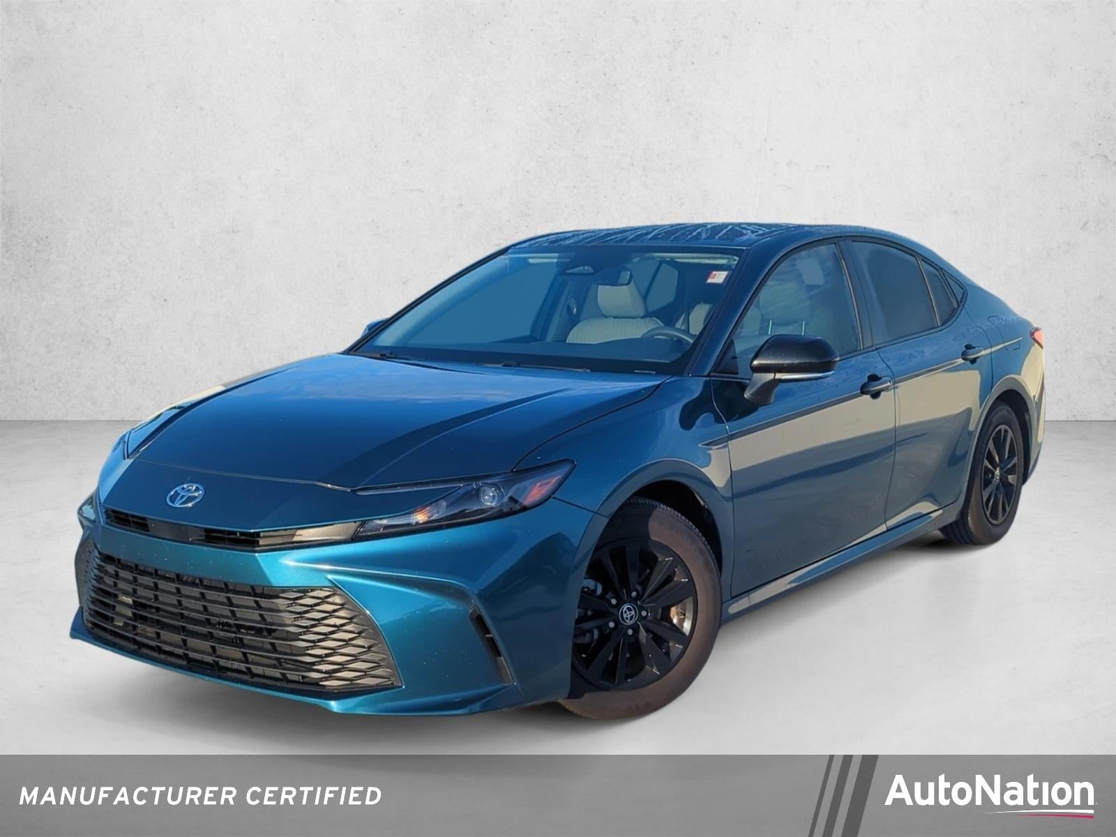 2025 Toyota Camry LE (Natl)