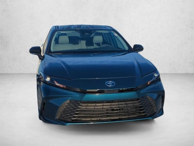 2025 Toyota Camry LE (Natl)