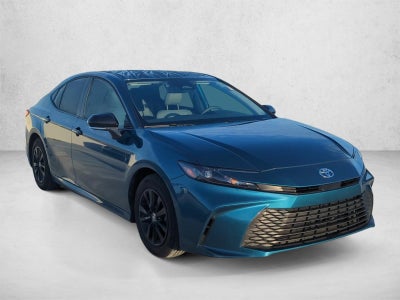 2025 Toyota Camry LE (Natl)