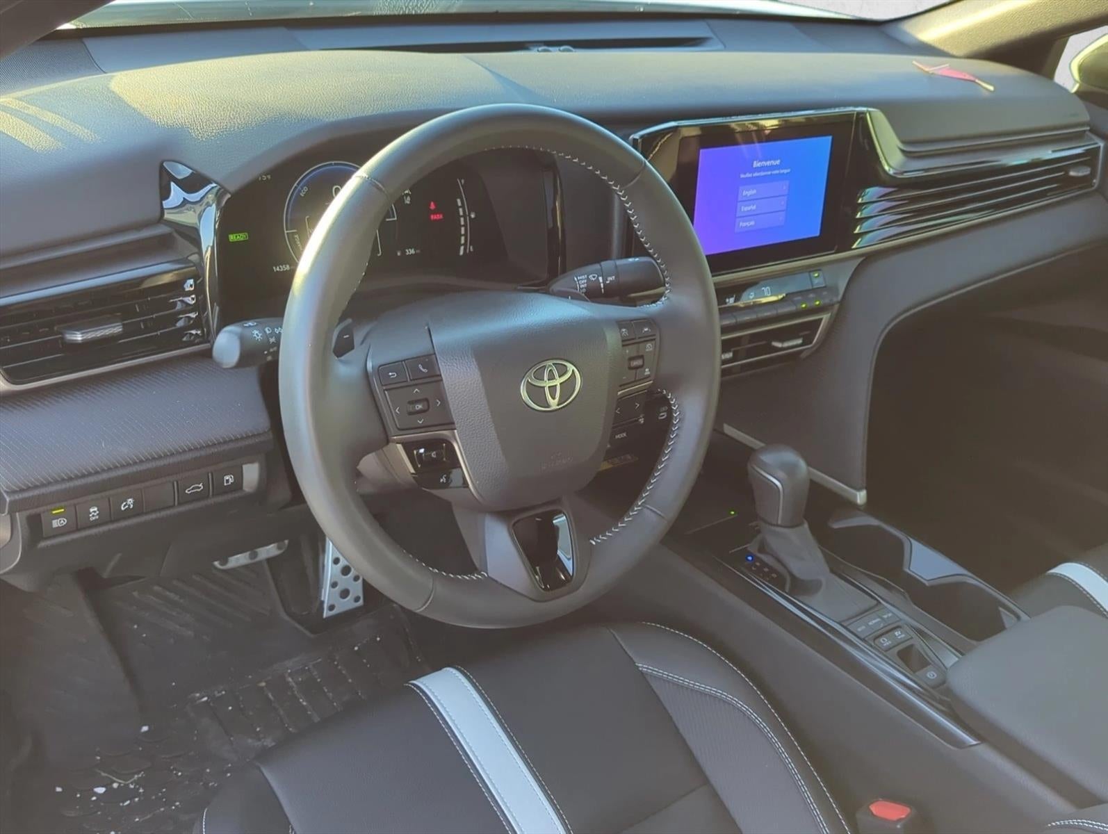 2025 Toyota Camry SE (SE)