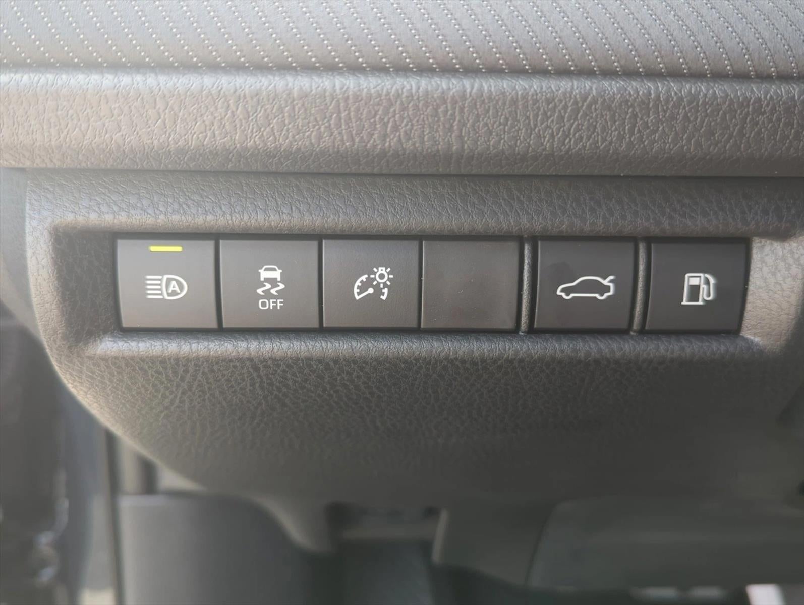 2026 Toyota Camry SE (SE)