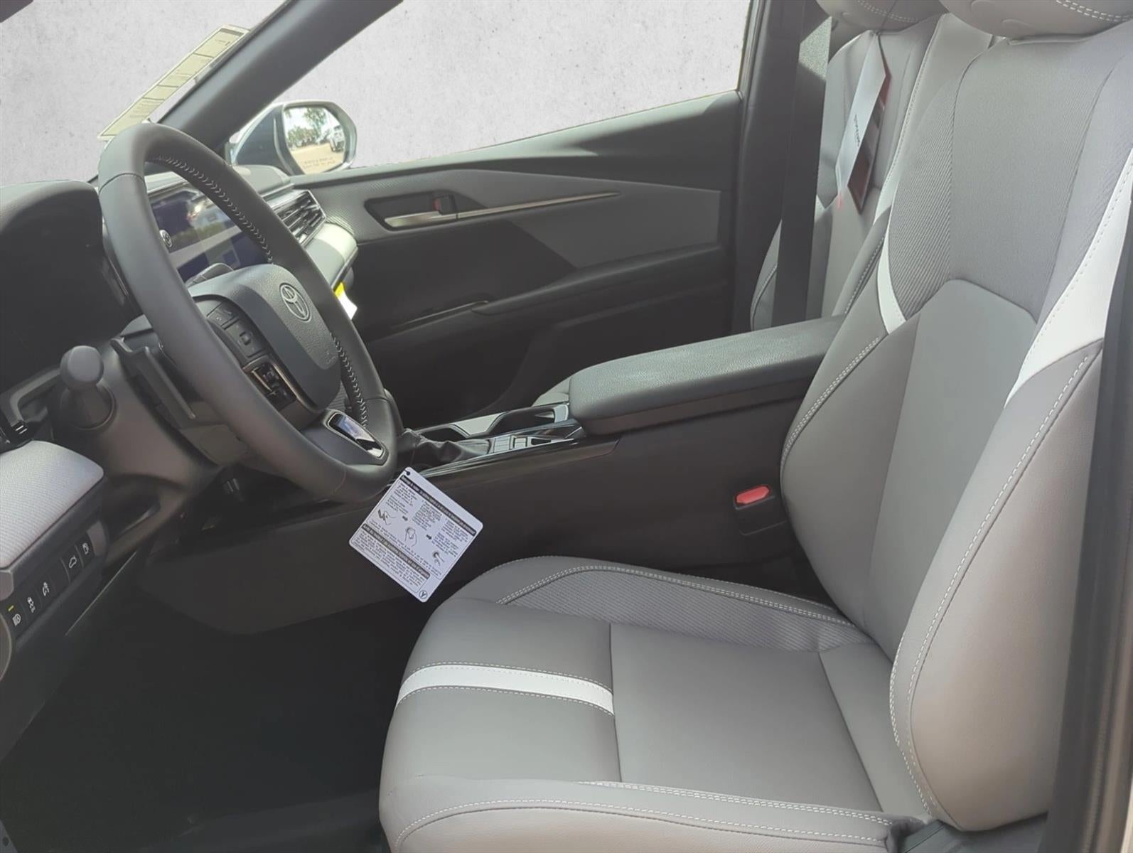 2026 Toyota Camry SE (SE)