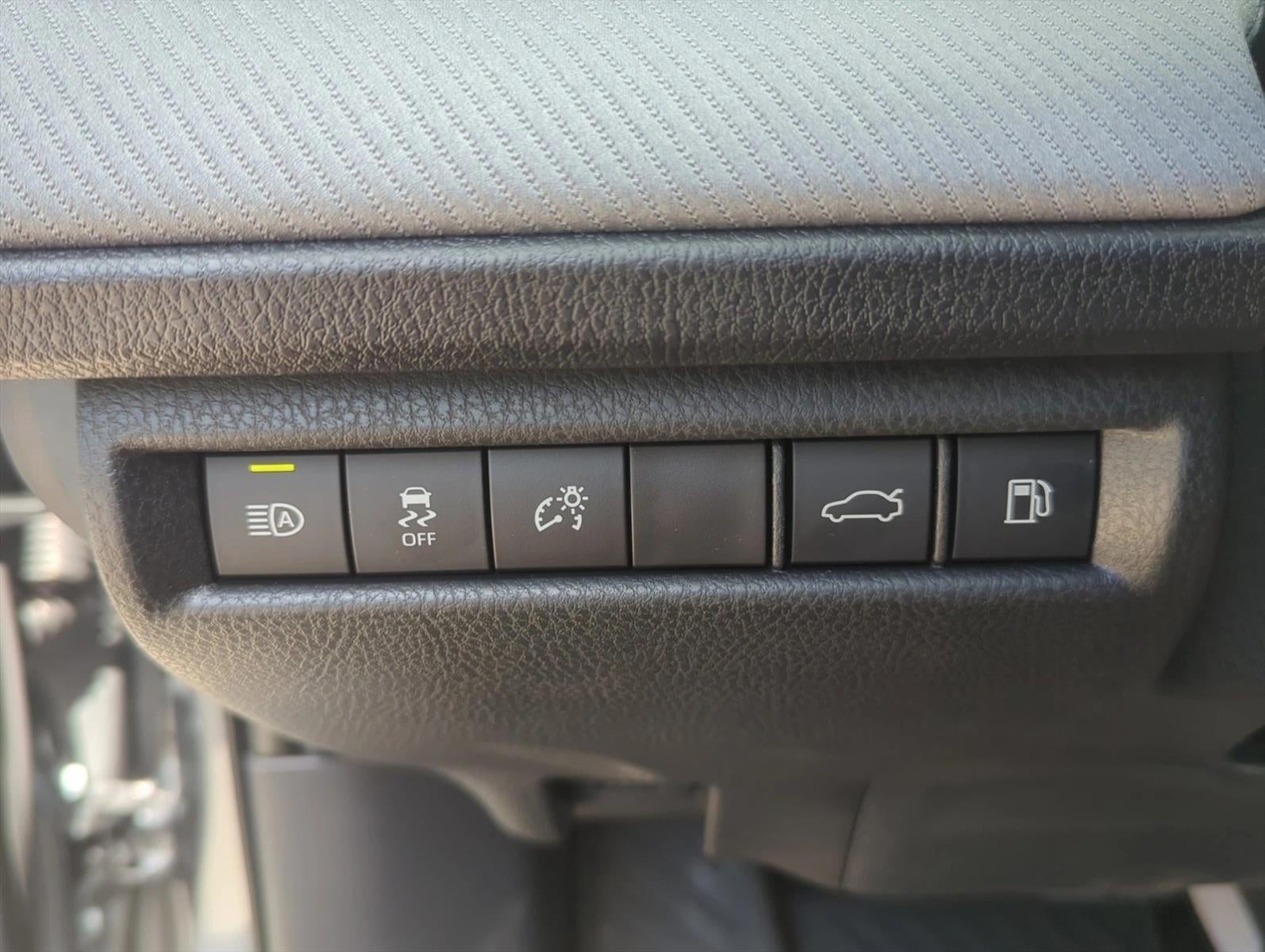 2026 Toyota Camry SE (SE)