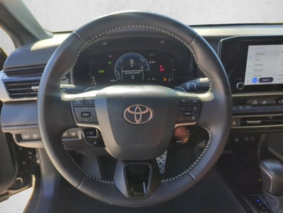 2025 Toyota Camry SE (Natl)