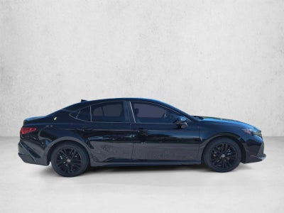 2025 Toyota Camry SE (Natl)